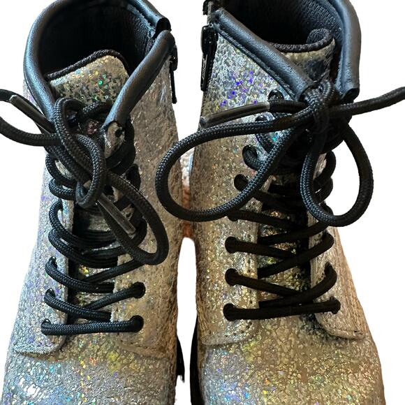 Dr. Martens | Kids Size 10 Youth Silver Cosmic Glitter - Picture 5 of 13